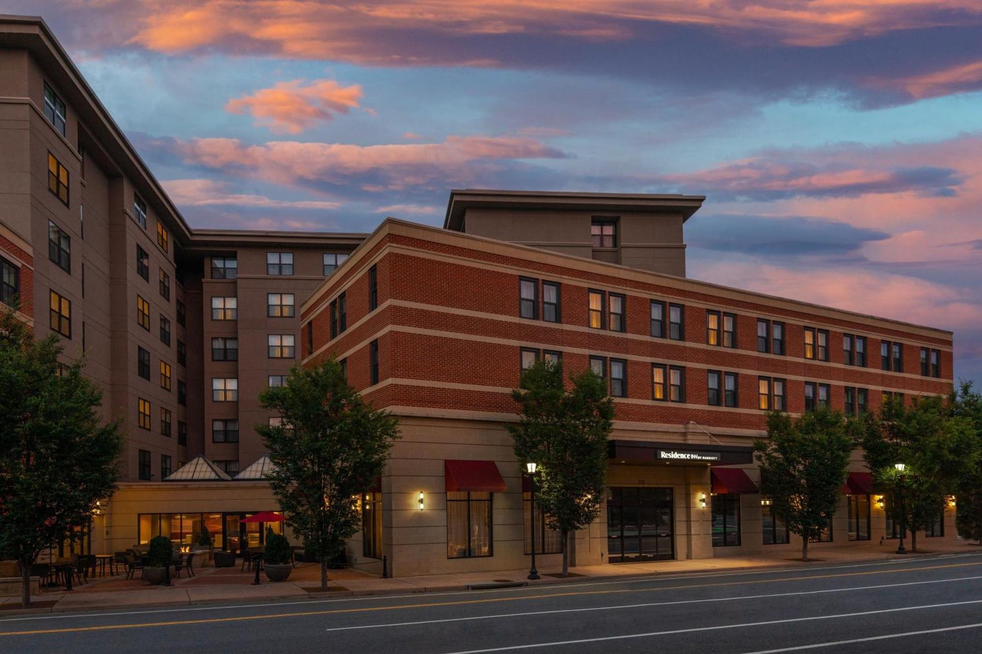 Residence Inn By Marriott Charlottesville Downtown Exterior foto