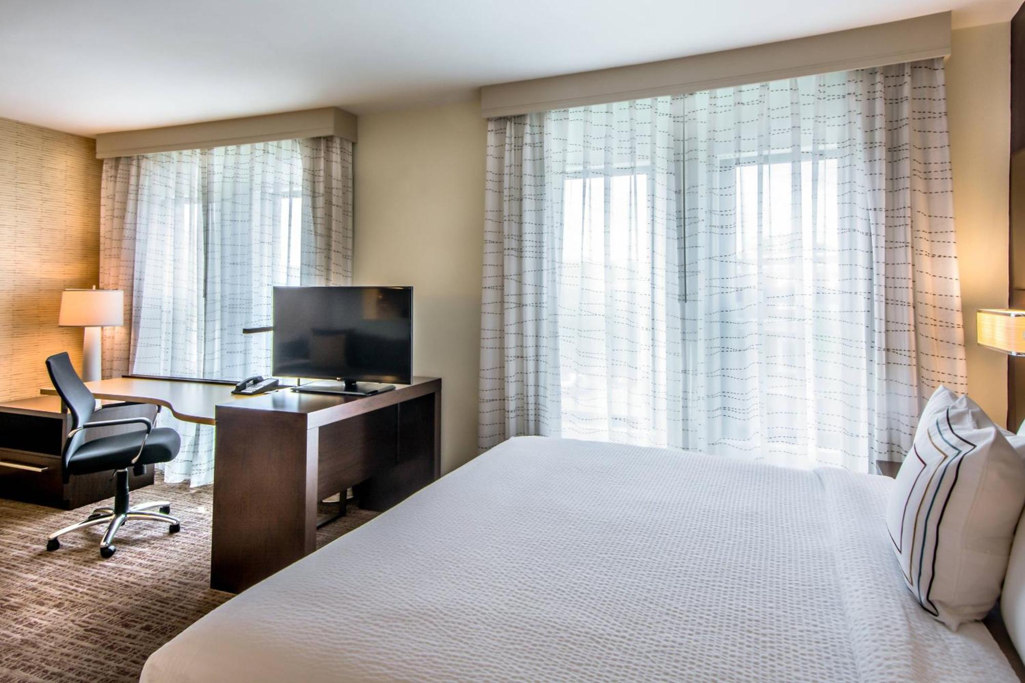 Residence Inn By Marriott Charlottesville Downtown Exterior foto