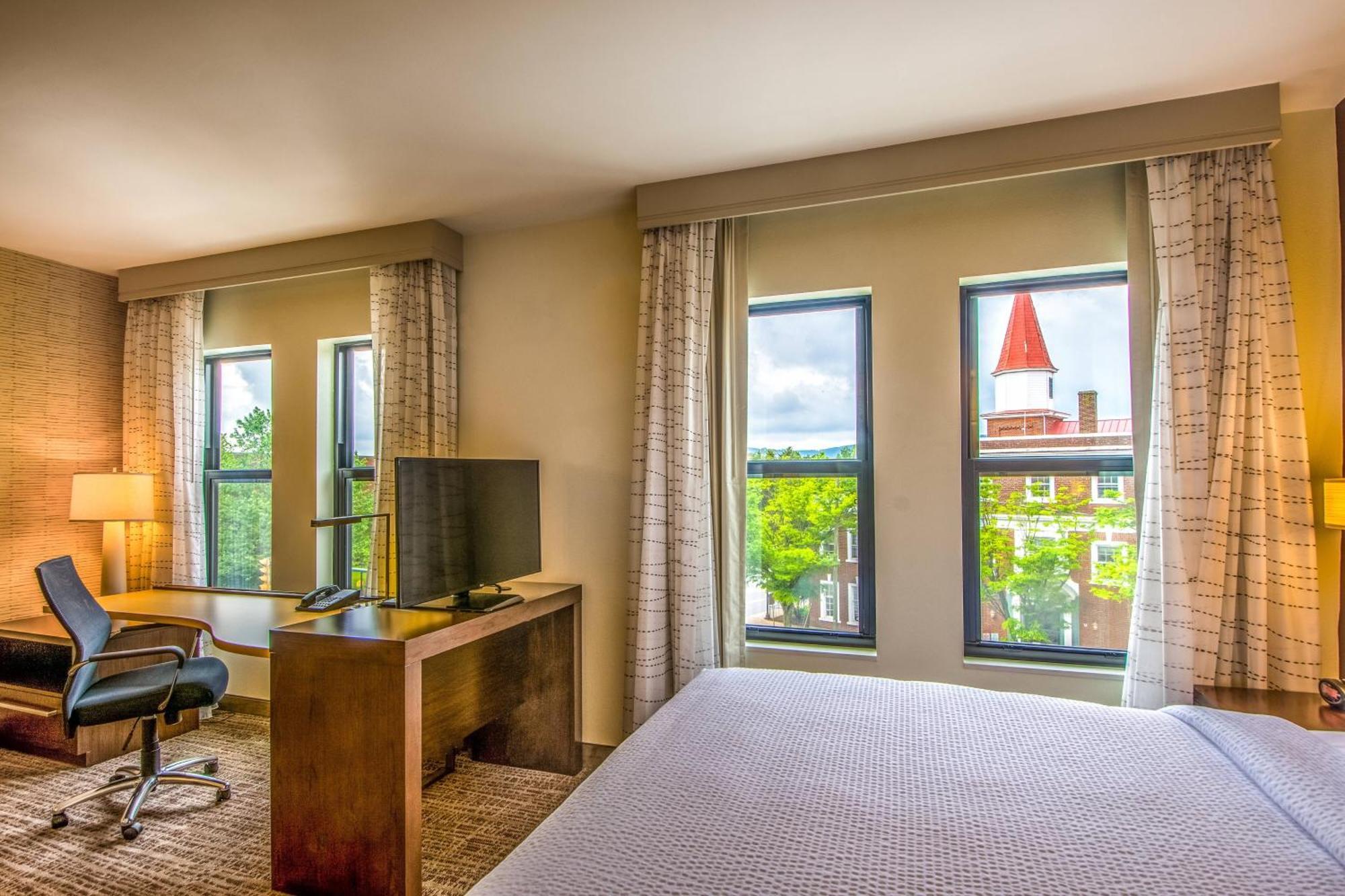 Residence Inn By Marriott Charlottesville Downtown Exterior foto
