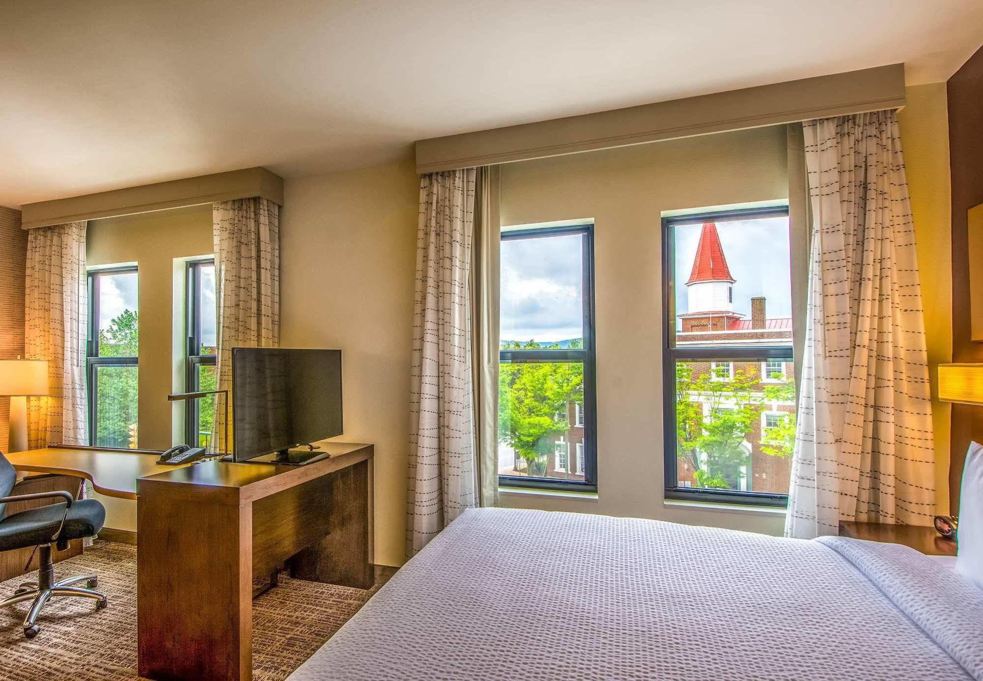 Residence Inn By Marriott Charlottesville Downtown Exterior foto