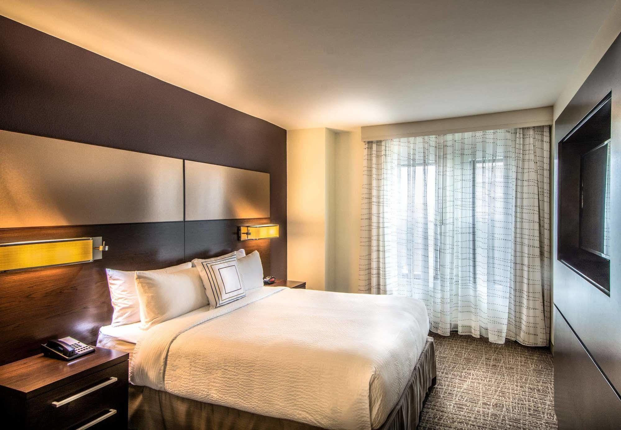 Residence Inn By Marriott Charlottesville Downtown Exterior foto